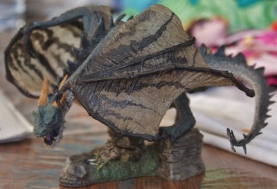 Mcfarlane's Dragons Quest For The Lost King Clan Komodo Dragon Series 1
