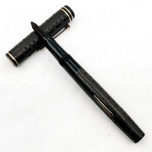 Wahl Eversharp Gold Seal Black Hard Rubber Fountain Pen w/o Nib - Sold as is!