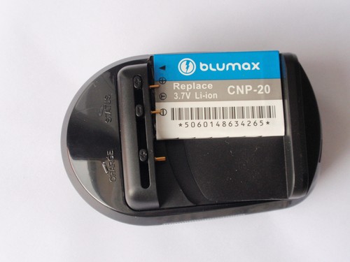SAMSUNG Carica Batteria universale contatti regolabili 4,2 e 8,4V selezionabili - Foto 9 di 11