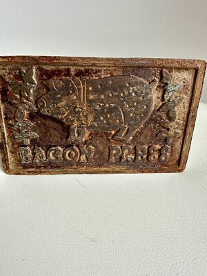 Vintage Cast Iron Bacon Press Pig Flowers Wood Handle Country Farmhouse Decor