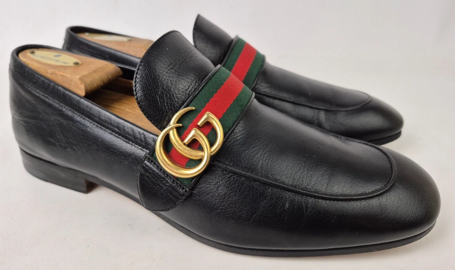 Chaussures mocassins homme Gucci cuir verni noir double GG Donnie pointure 9 UK G