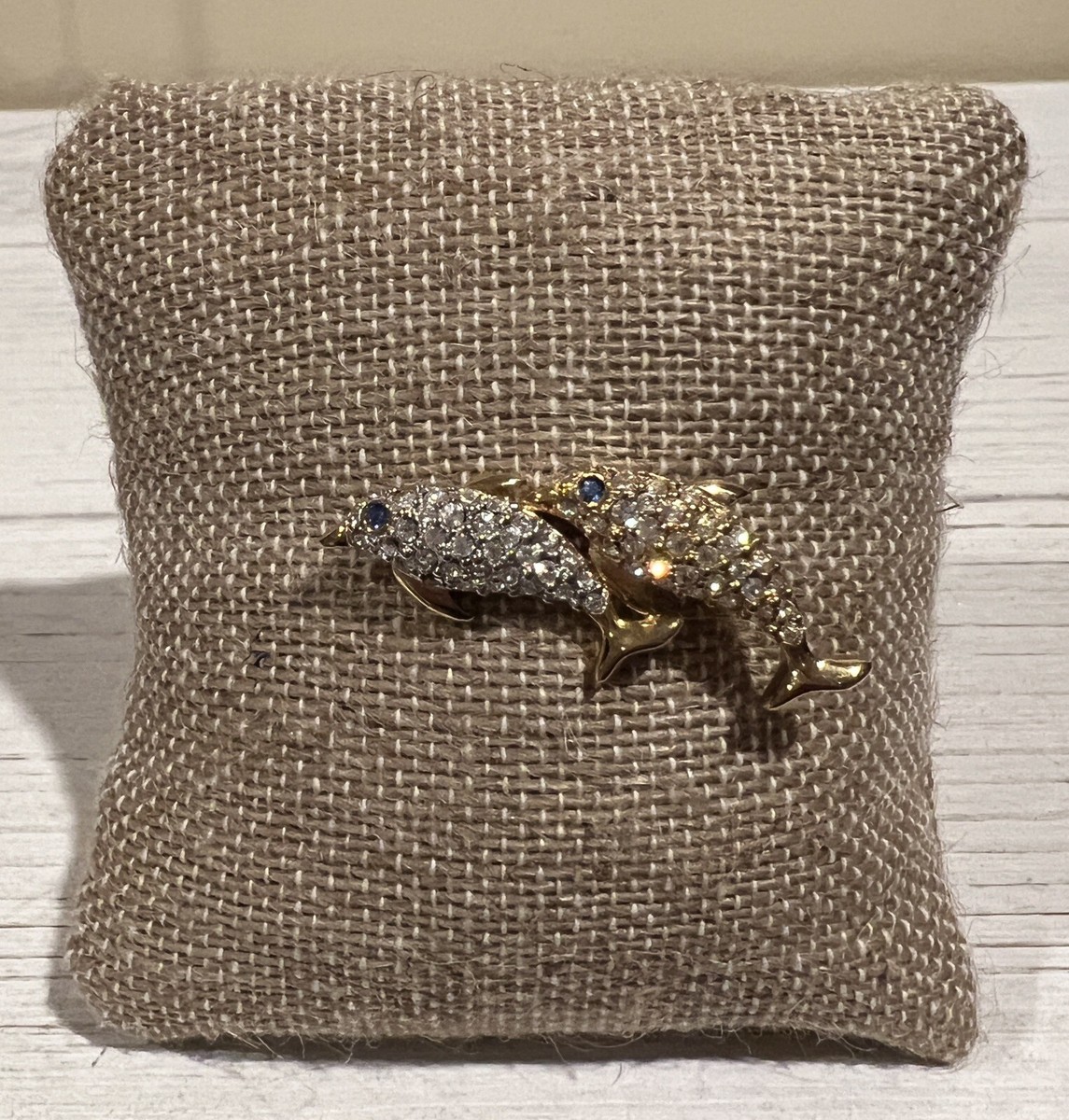 VTG SWAROVSKI Crystal Jumping Dolphins Brooch Signed Gold Tone
