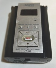 Roland R-09 EDIROL 24 BIT Digital WAVE MP3 Recorder For Parts or Repair