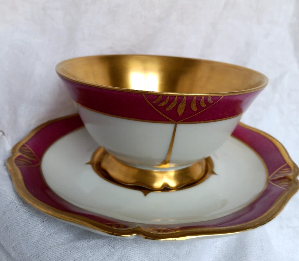 Déjeuner tasse à chocolat en porcelaine de Limoges décor or peint main - Photo 2/4