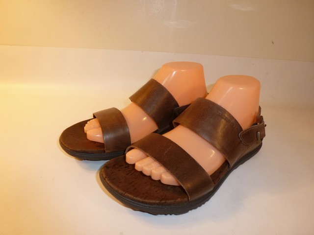 chukka sandals