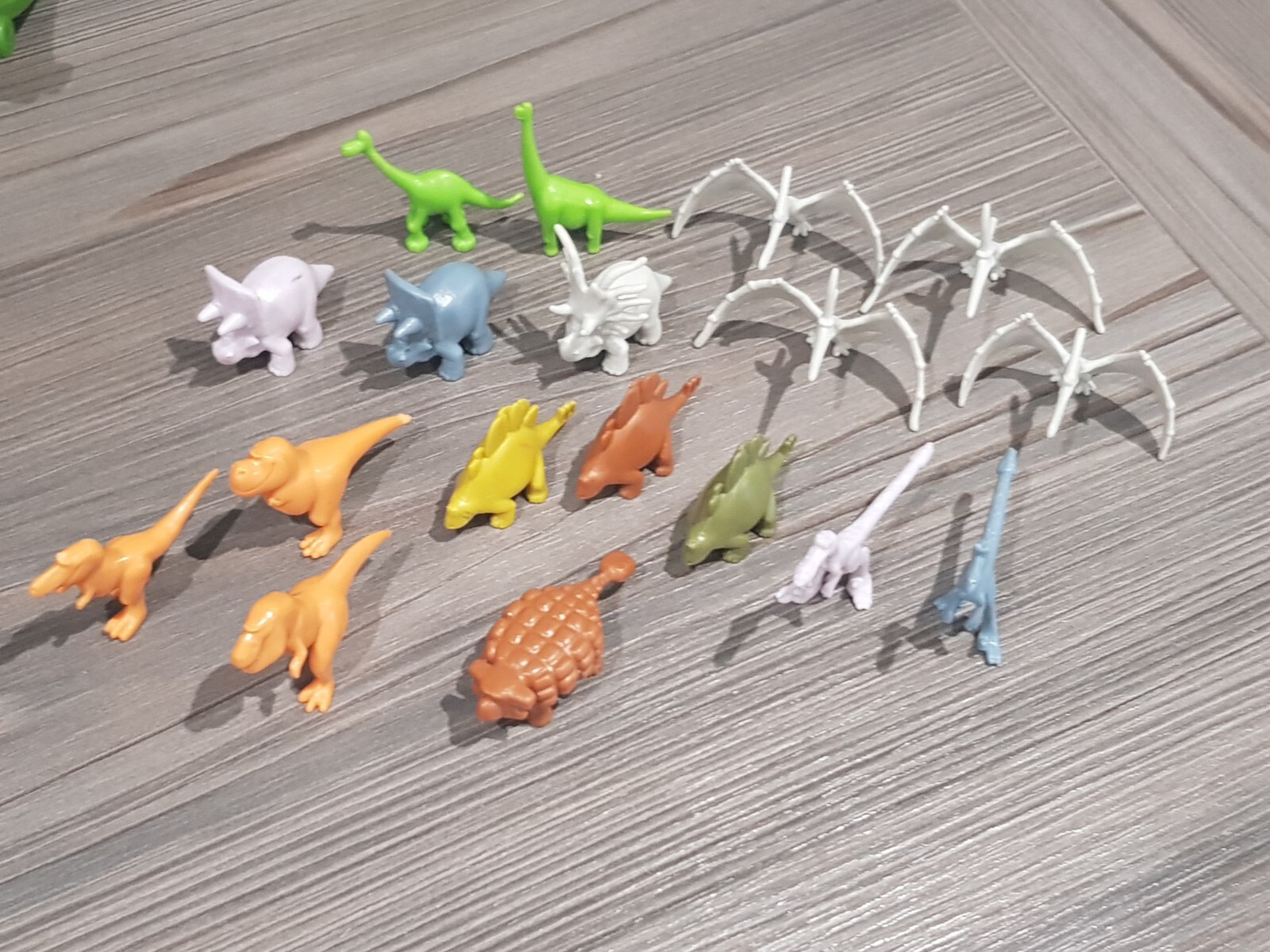 Children's Joblot of 18 x small dinosaurs from 'The Good Dinosaur' #lot 2