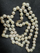Necklace Akoya Saltwater Japanese 6mm Pearl 14k gold clasp 22.5” Knotted