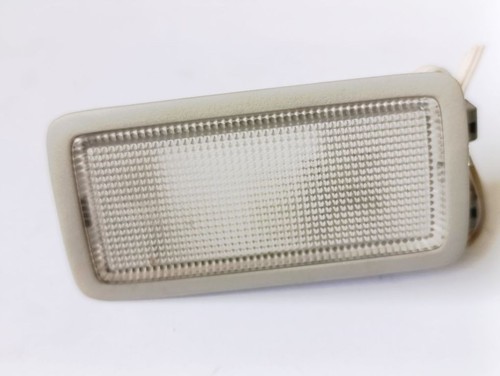 Toyota Avensis T270 2010 Sonstige Leuchte Innenraum 8134030100 UST118777