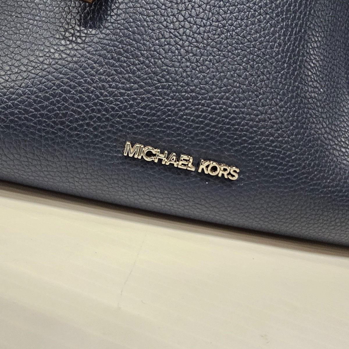 MSRP $428 Michael Kors Emilia Lg Pebbled Leather Belted Tote Bag