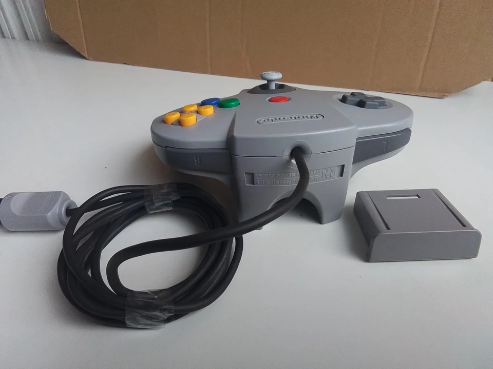 Manette Officielle Nintendo 64 + Carte Mémoire !!!! - Photo 3/3