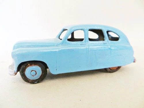 DINKY 40e/153 'STANDARD VANGUARD' LIGHT BLUE. VINTAGE. COMPLETE. GOOD