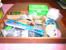 WOOD FISHING TACKLE BOX INC TERMINAL TACKLE / MANY ITEMS HOOKS FLOATS ECT