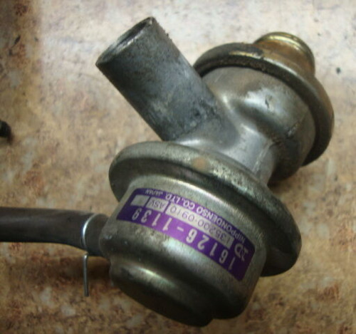 1986 Kawasaki Vulcan VN750 VN 750 Air Valve Vacuum Switch Actuator 86