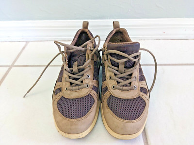 ECCO Men's Beige Casual Lace Up Comfort Sneakers Sz Eur 41 (size 9 US)  PORTUGAL