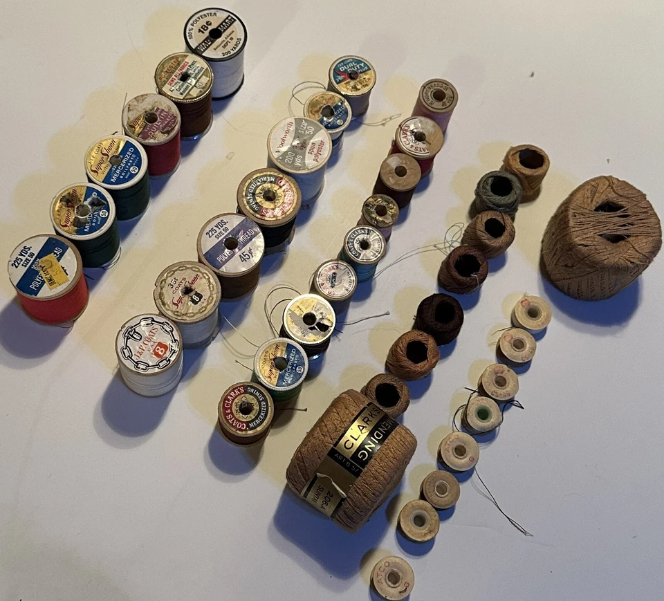 Vintage LOT OF 39 USED Polyester Sewing Thread Spools Assorted Brands ~ F271 - Image 2 of 4