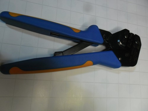 Tyco Electronic Hand Crimper Frame 354940-1 with Die 58528-2