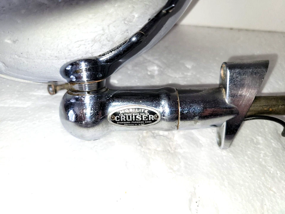 Vintage original "Mobilite Cruiser" spot light/spot lamp - Image 2 of 4