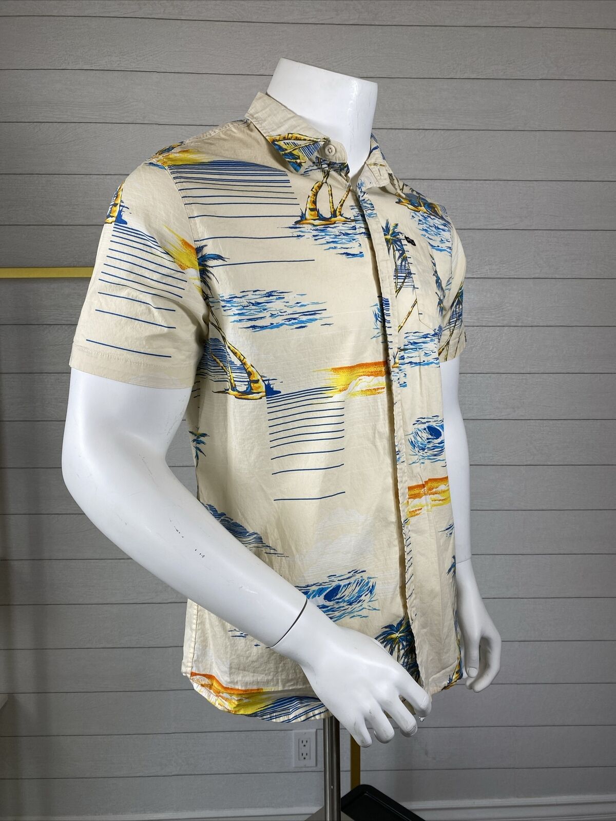 Vintage Oneill Hawaiian Shirt Men's Floral Short … - image 9