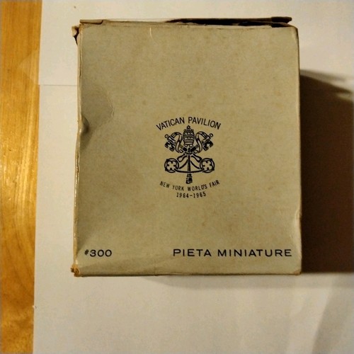 1964 New York World's Fair Vatican Pavilion Miniature Pieta By Michelangelo NIB