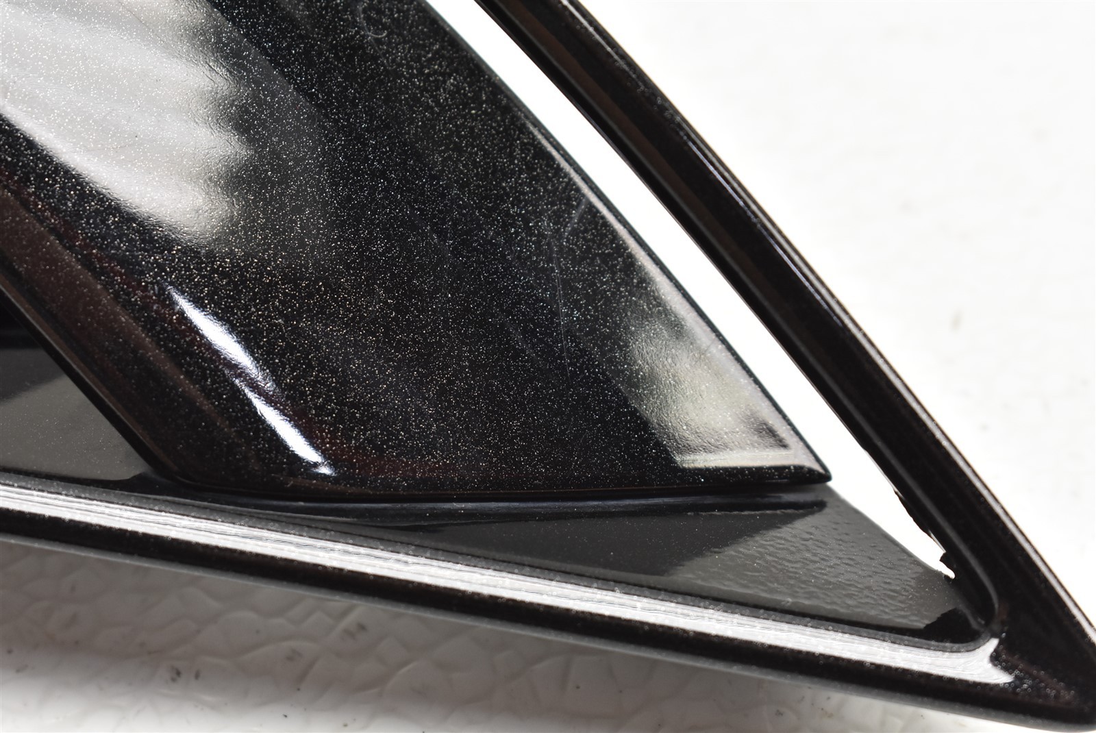 2010 Ferrari California Fender Vent Trim Cover 