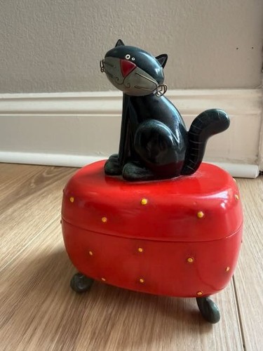 Michelle Allen Cat Lidded Red Trinket Box - 2004