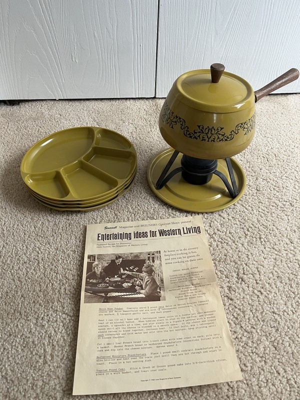 Vintage Mid Century Modern Yellowish Enamel Fondue Pot Set w/4 Plates