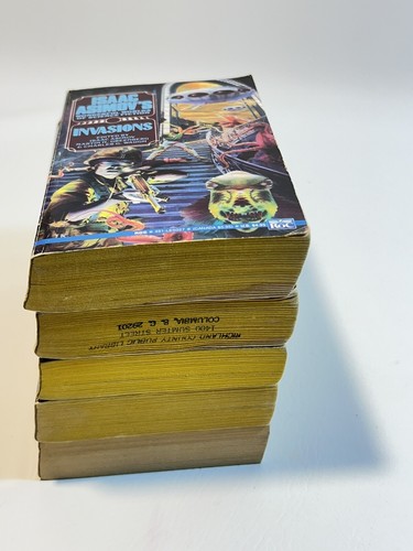 Isaac Asimovs Magical Worlds of Fantasy Vintage Paperback Lot Of 5 - Picture 9 of 12