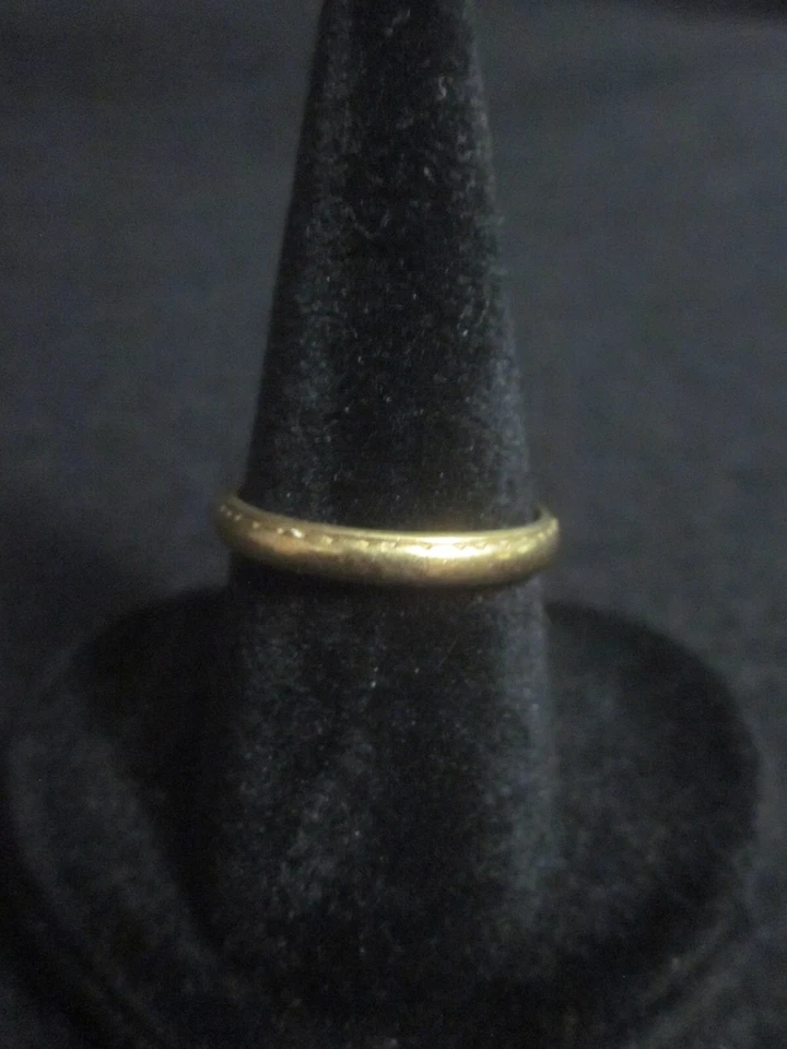 Vintage Art Deco 18k Yellow Gold Engraved Wedding Band Ring 1926 Sz 5.5 2.3grams - Image 2 of 4