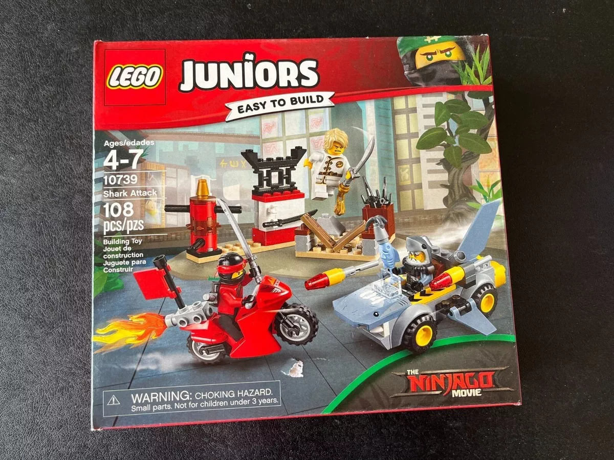 Lego shark attack set 2025