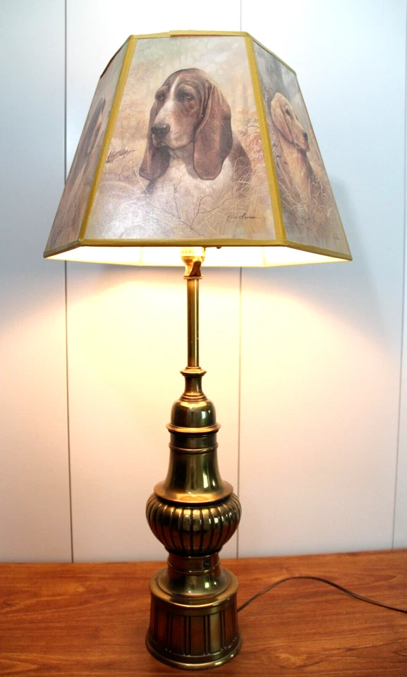 Antique Table Lamp with Ruane Manning Hunting Dogs Lampshade - Image 4 of 4