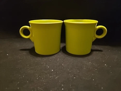 Set Of 2 Homer Laughlin Fiesta Ware Lime Green O Ring Handle Coffee Mugs MINT!