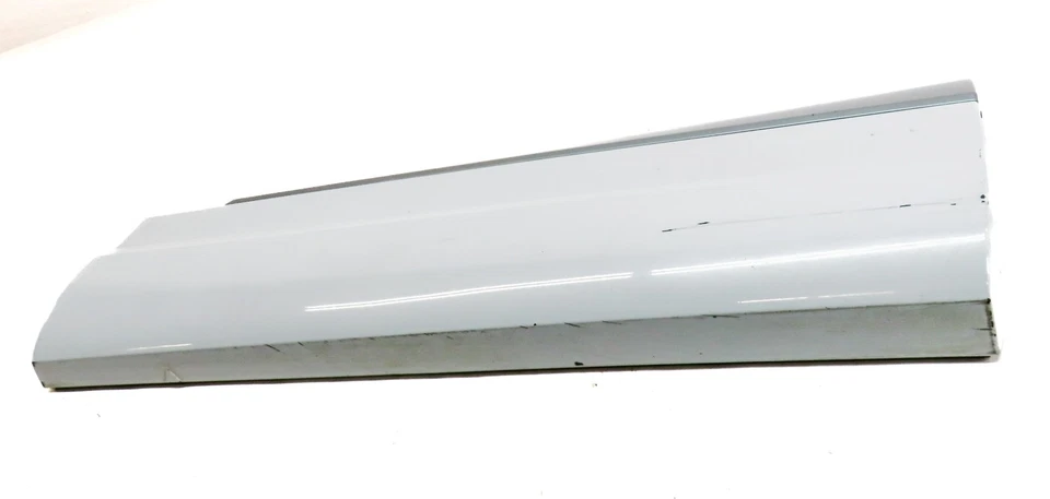 2017-2019 AUDI Q7 (4M) REAR RIGHT DOOR LOWER MOULDING RUNNER TRIM (White) - Image 2 of 4