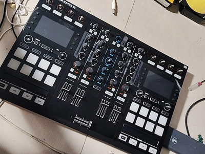 1pcs NI Traktor Kontrol S5 DJ Controller
