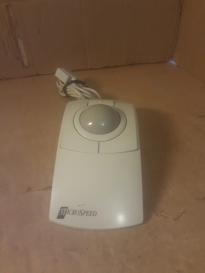 RARE VINTAGE  MICROSOFT    MicroSpeed - PC-TRAC - Trackball Mouse , 200-0233 - Image 2 of 4