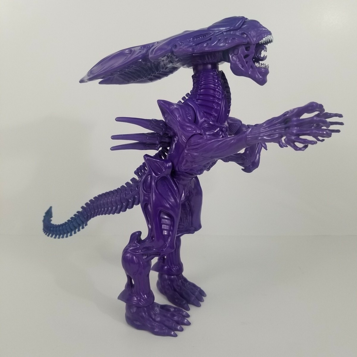 Alien Queen 12