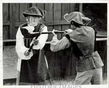 1980 Press Photo Bill Blinstrup & Bill Nehring practice for Renaissance Festival