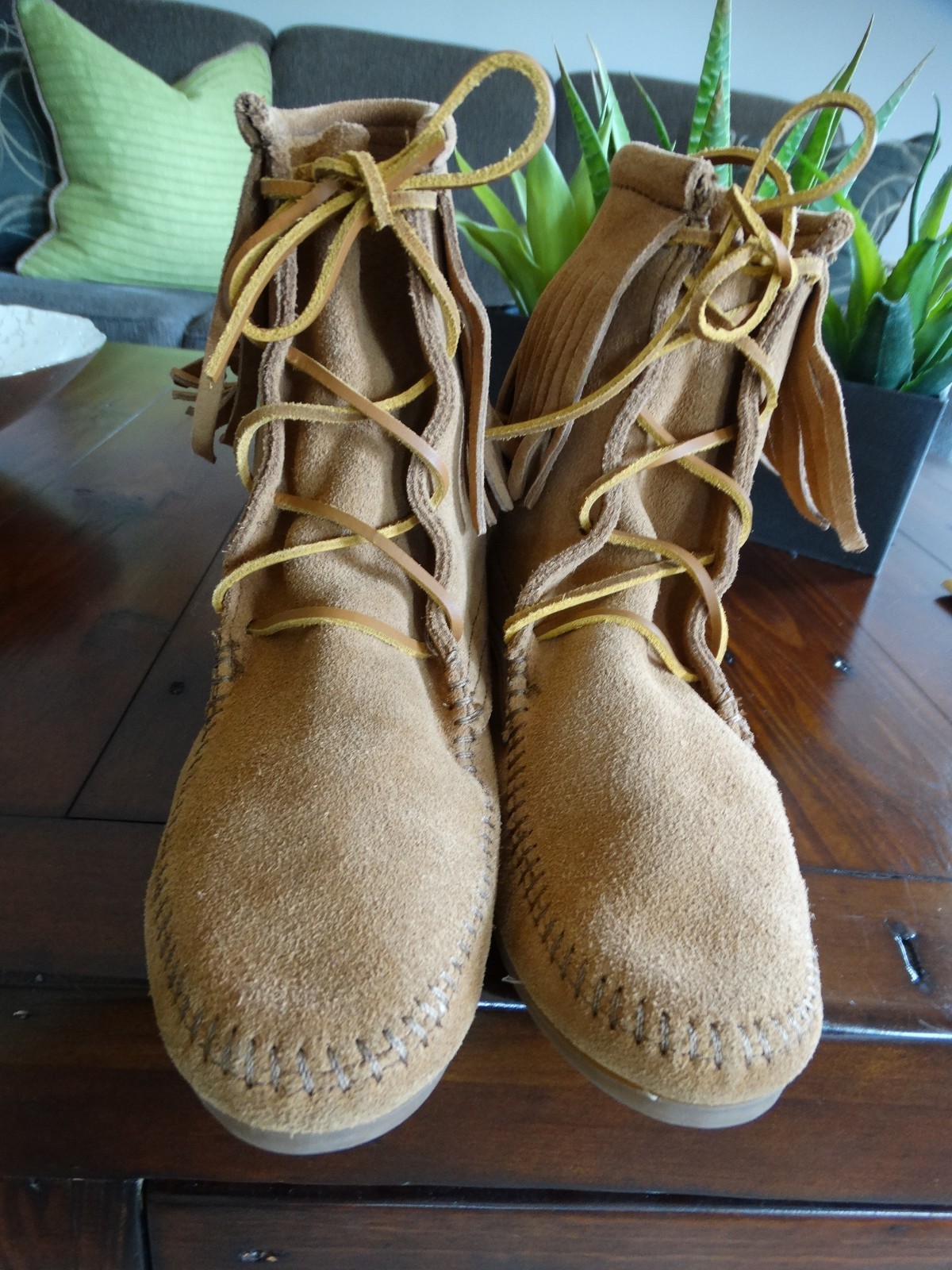 MINNETONKA MOCCASIN 427T ANKLE HIGH 