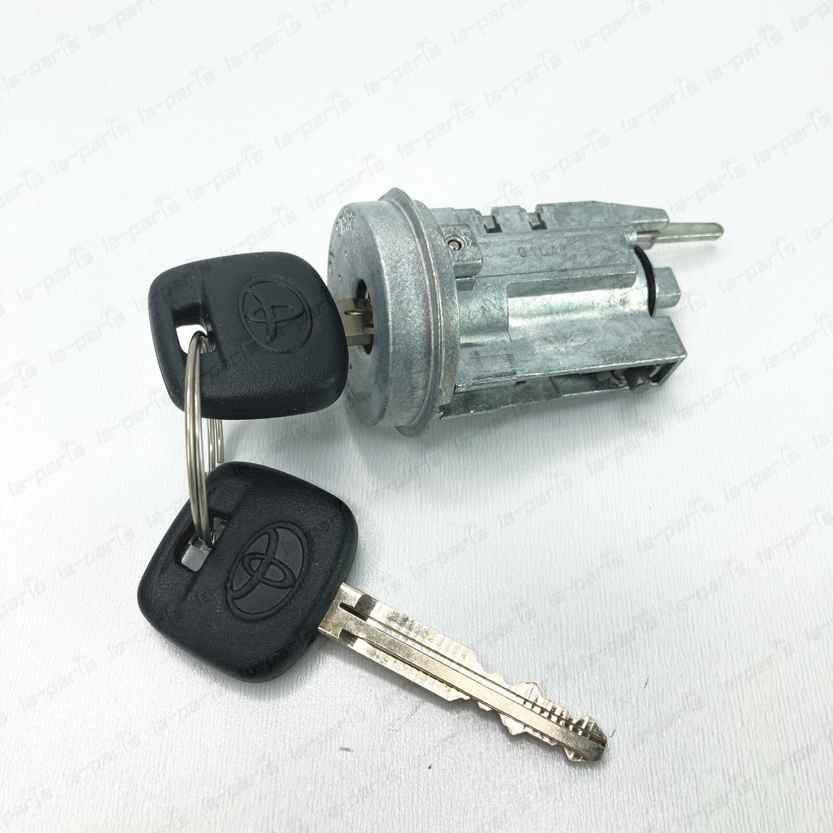 Butcher Butcher  Toyota Genuine CYLINDER & KEY SET, IGNITION SWITCH LOCK