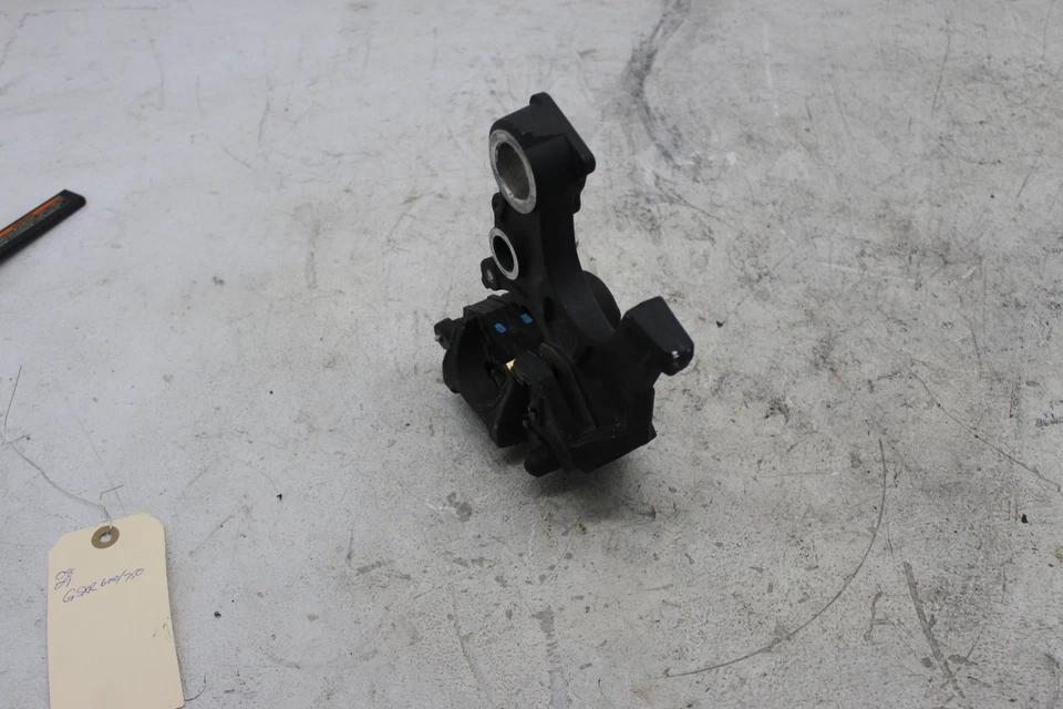 08 09 SUZUKI GSXR 600 GSXR 750 OEM REAR BRAKE CALIPER WITH BRACKET G6 - Image 3 of 4