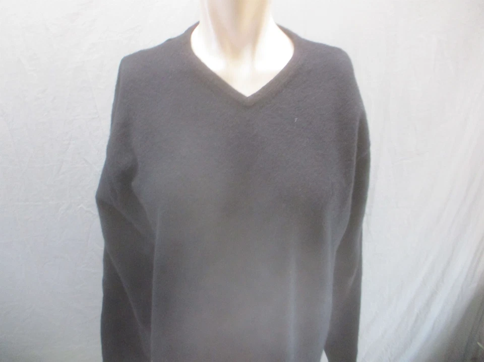 Halogen Size L Mens Black 100% Cashmere V Neck Long Sleeve Pull Over Sweater 316 - Image 2 of 4