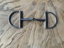 D-Ring Snaffle English Horse Bit with Tongue Relief Curved Mouthpiece