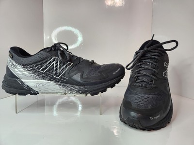 New Balance Summit K.O.M. GTX -Mens US 8.5- Black Silver - Gore-Tex Vibram Sole