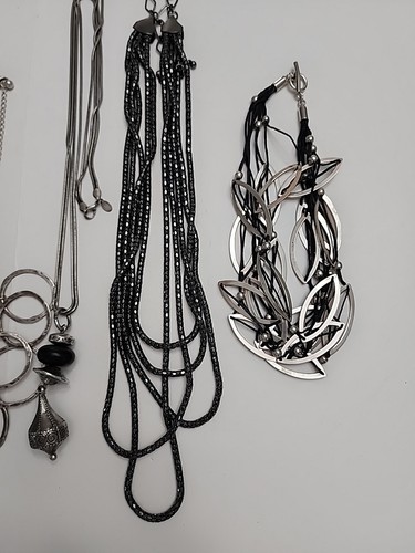 Lot Of 6 CHICOS Statement Long Necklaces, White Black & Silvertone - Picture 4 of 4