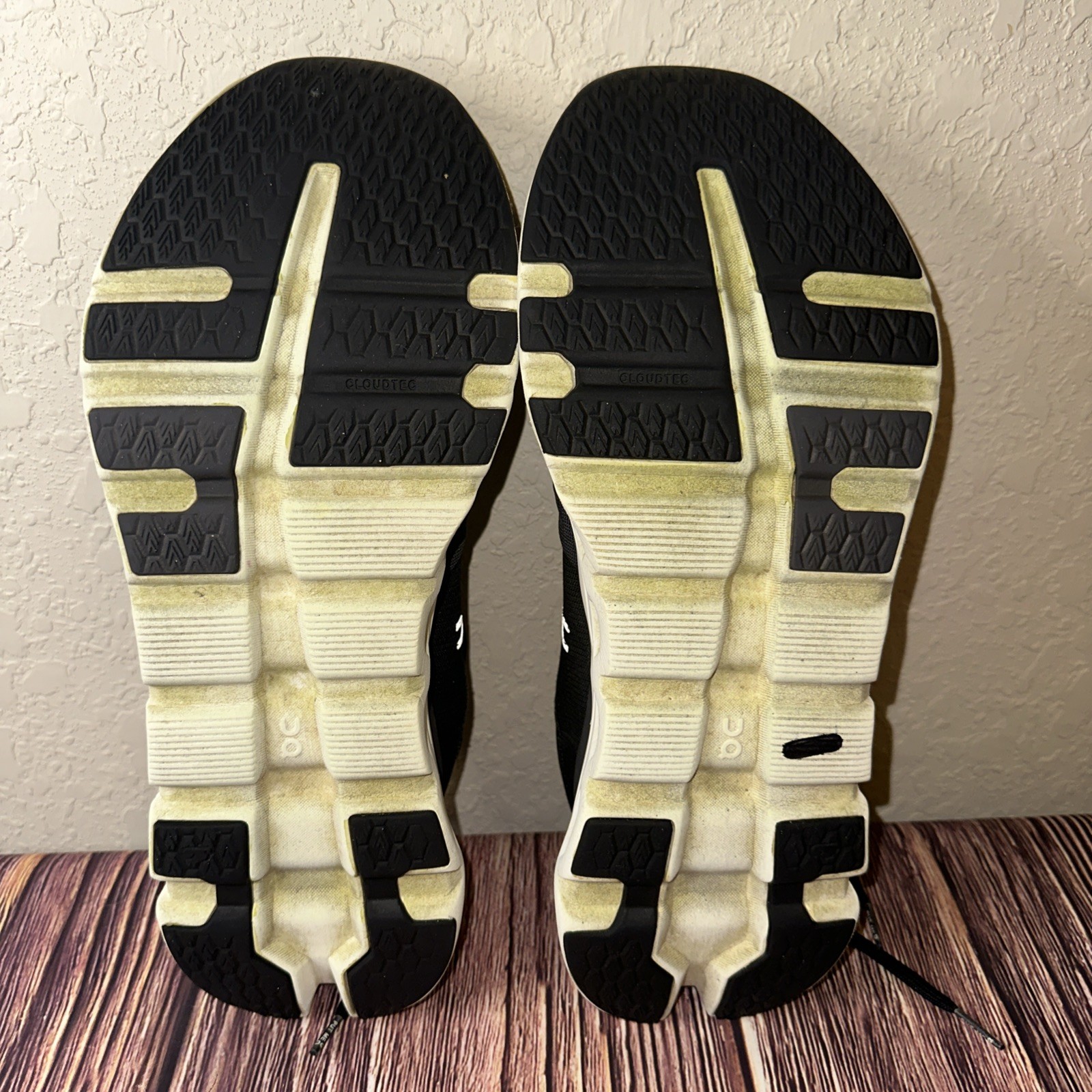 Size 13 - ON Cloudrunner 2 Eclipse Black - image 13