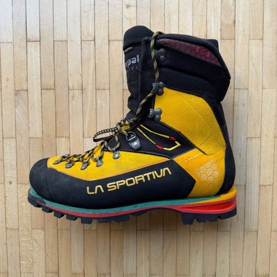 Half-off! Beautiful, used once - La Sportiva Nepal Evo GTX