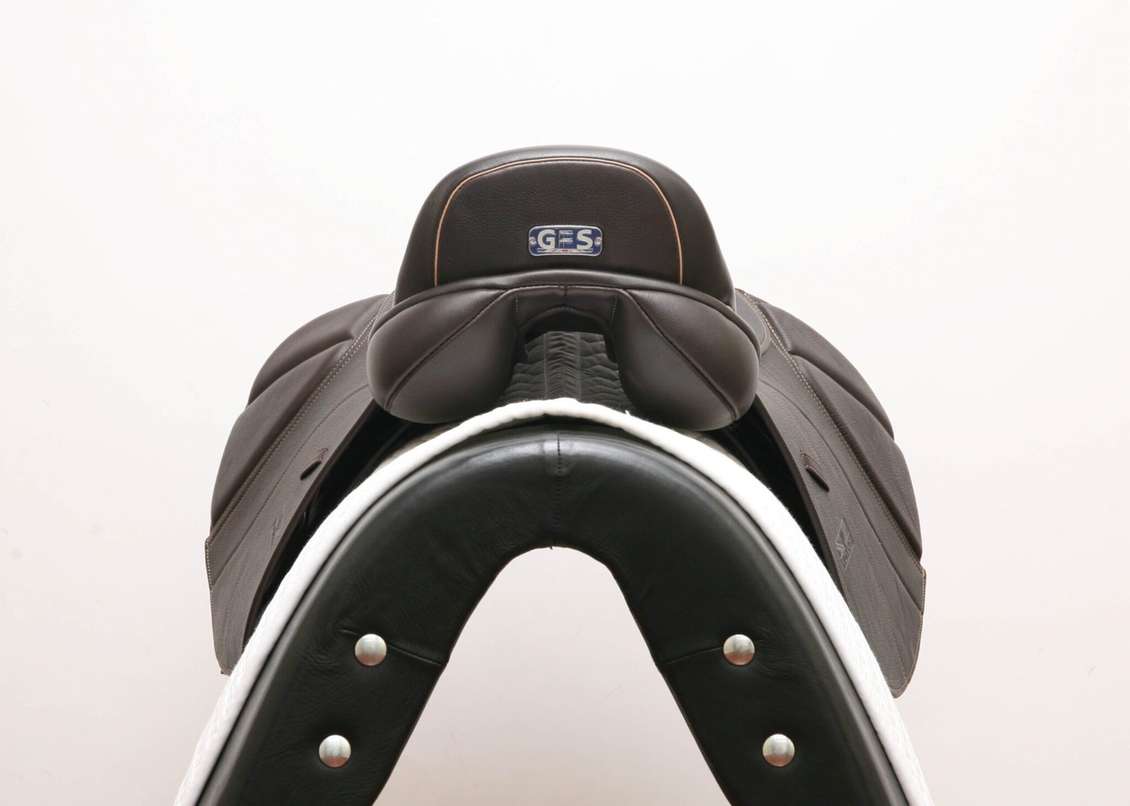 GFS Monarch Pony Jump Saddle S671 15" #5959