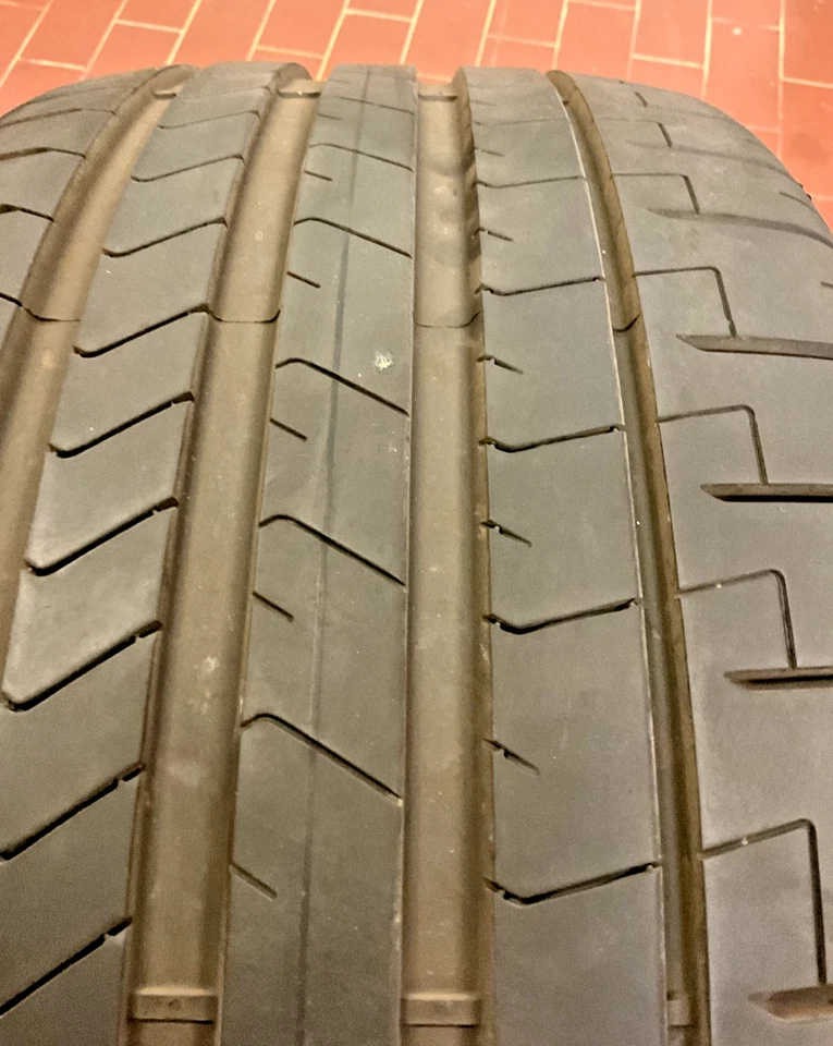 1x 275/35 R19 100 Y Sommerreifen Reifen PIRELLI P ZERO ZERO  MO DOT 24 - Bild 3 von 4