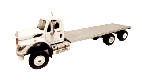 Greenlight / DCP White International Cutom Built 27 Ft Flatbed - Hay - Salvage - Picture 2 of 14