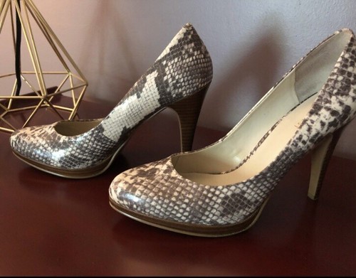 Faux Snake Skin Heels Size 