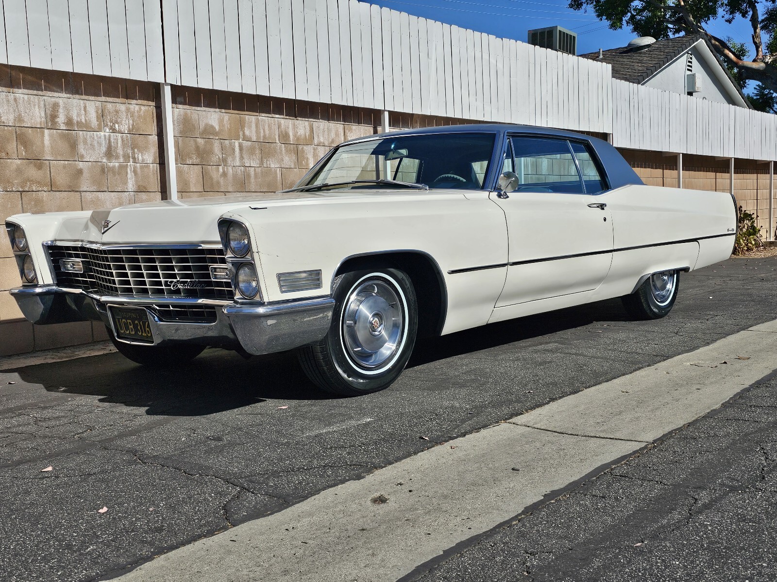 1967 Cadillac De Ville for sale in Woodland Hills California